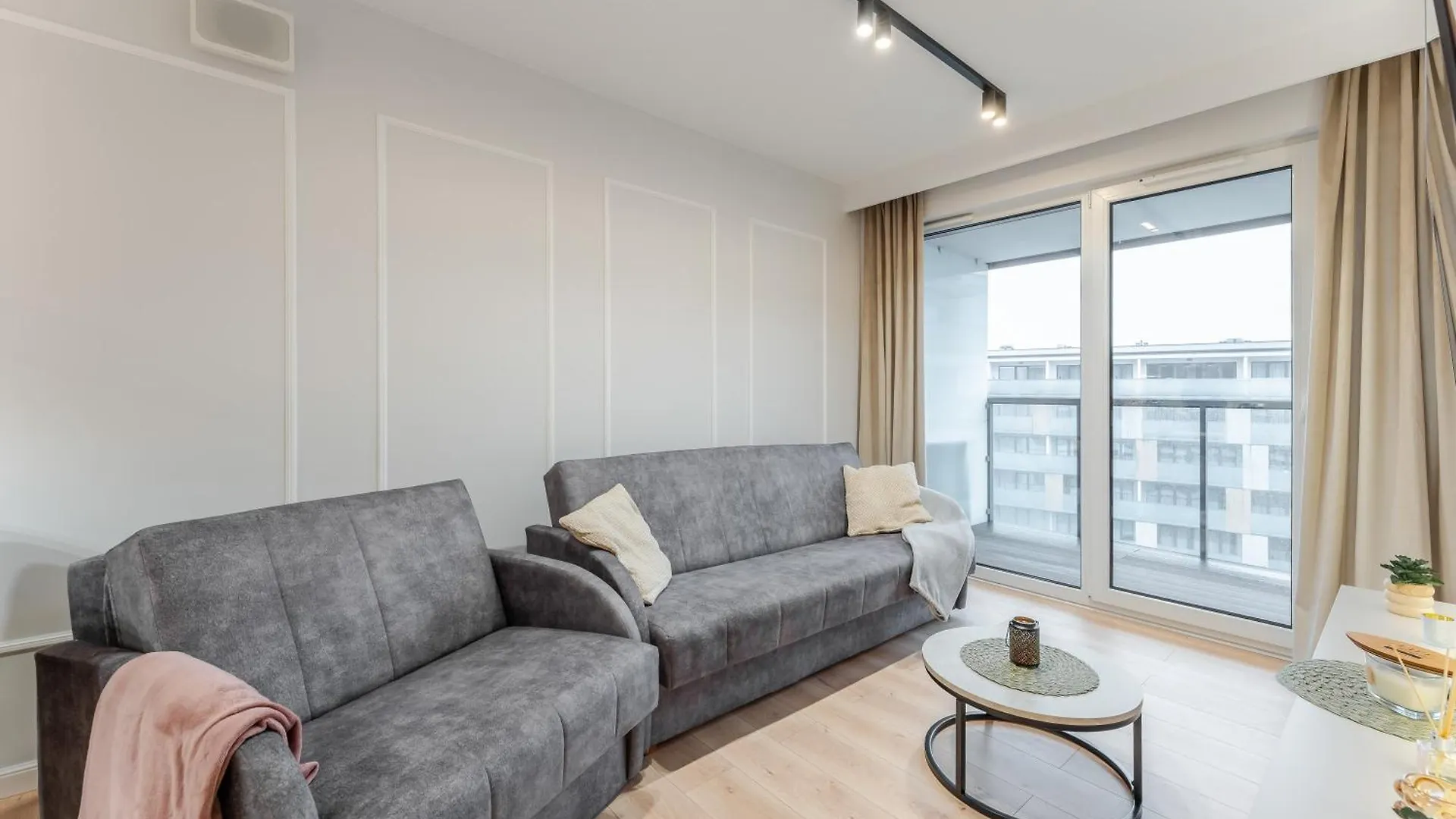 Apartment Apartament Premium Delux Kasprowicza 20C Darmowy Parking Basen Sauna Gym Kolobrzeg